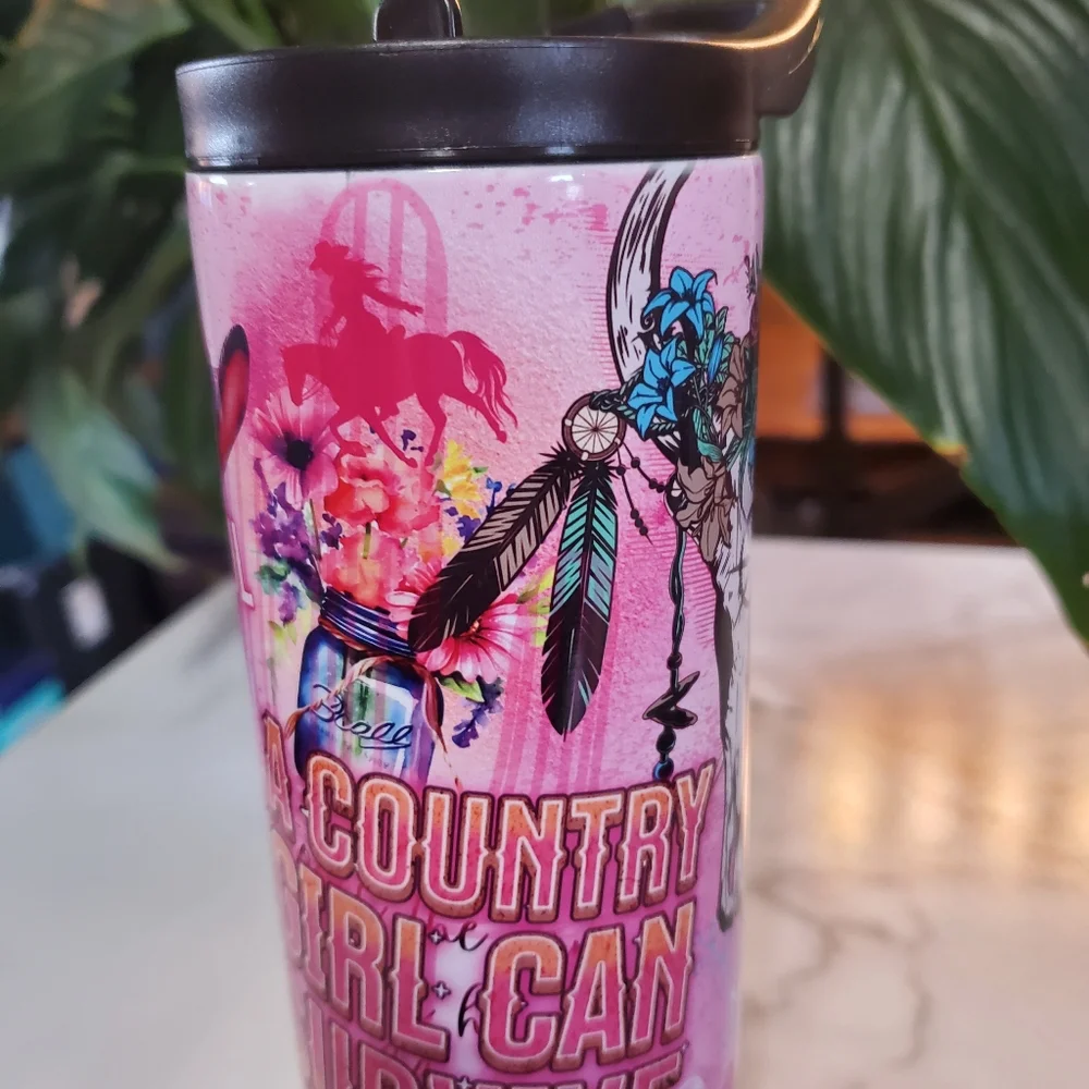 A COUNTRY GIRL CAN SURVIVE 20oz Tumbler with duo lids 🎉sale